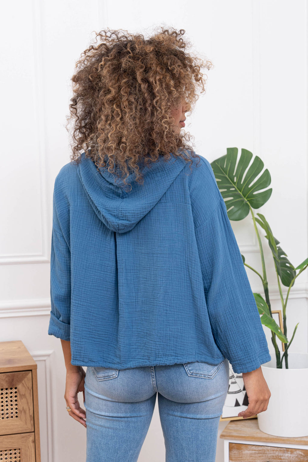 Veste en gaze de coton à capuche