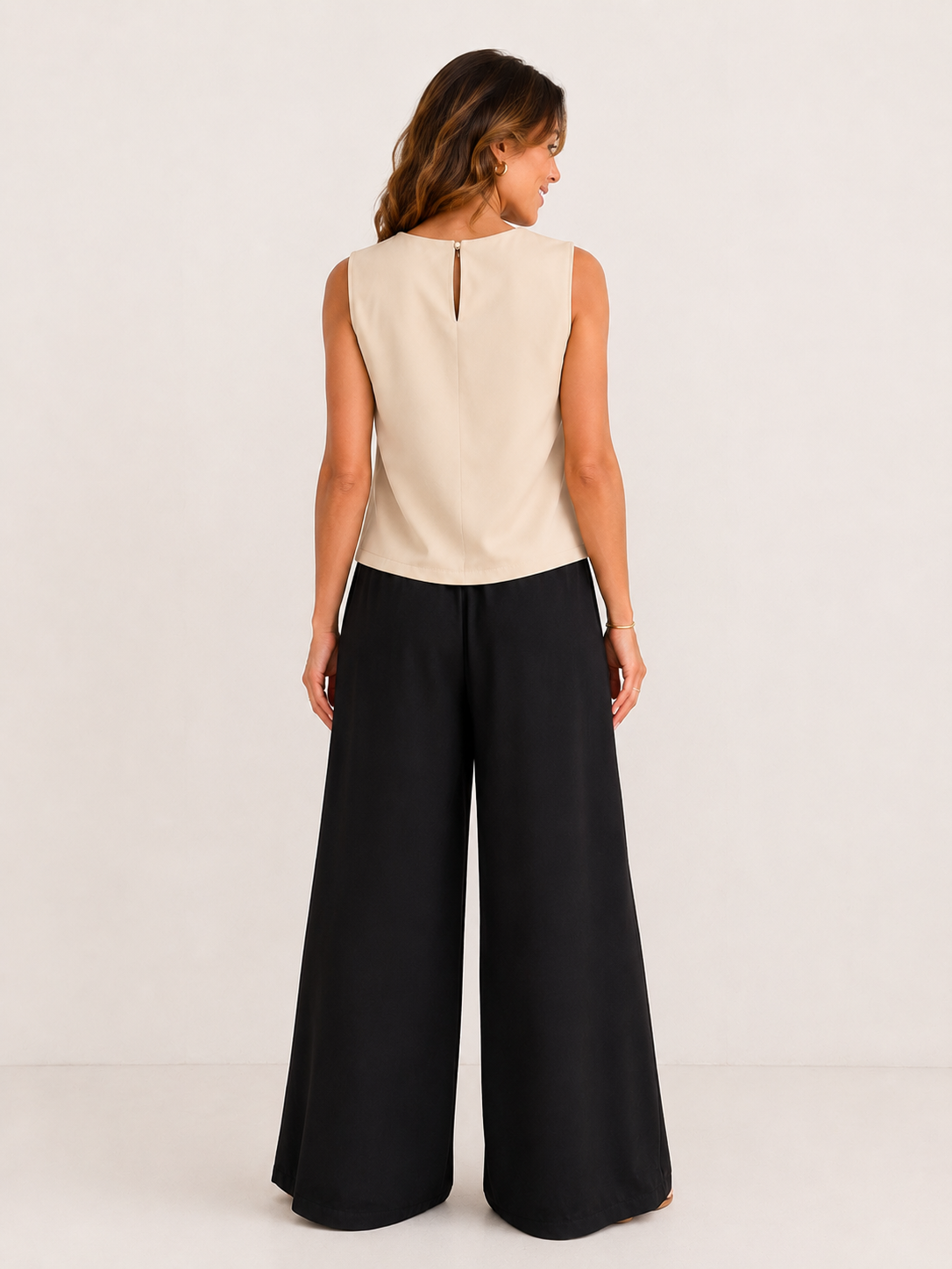 Haut croisé sans manches chic