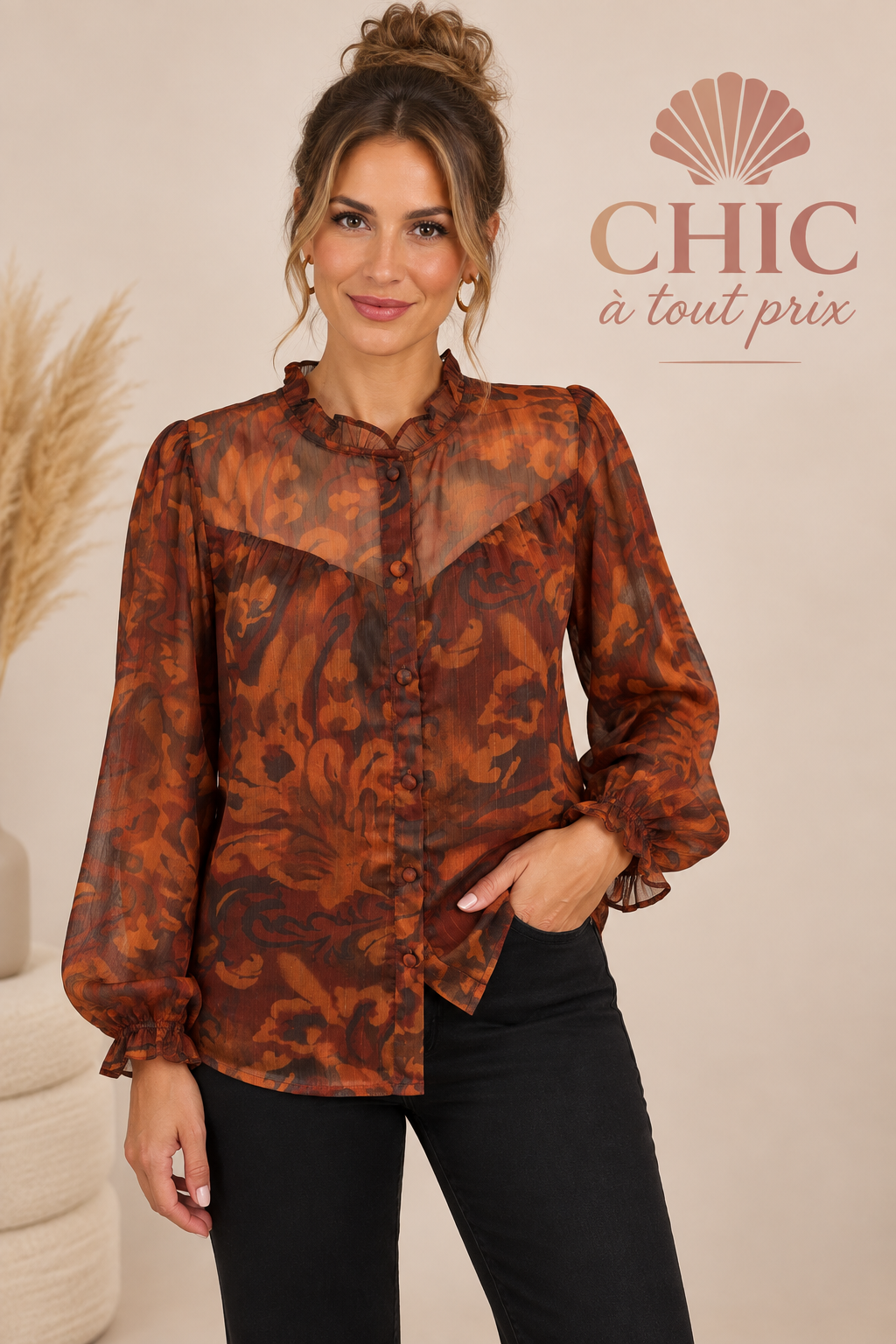 Chemise femme imprimée marron et orange à col volanté et manches longues